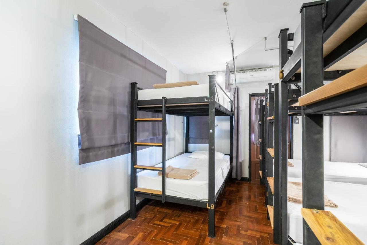 Oyo 677 Le Loftel Hostel Chiang Mai Buitenkant foto
