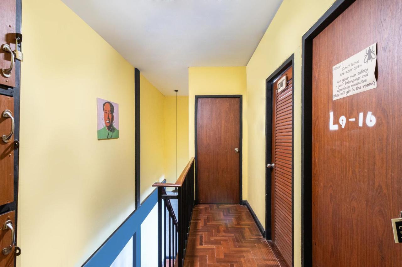 Oyo 677 Le Loftel Hostel Chiang Mai Buitenkant foto