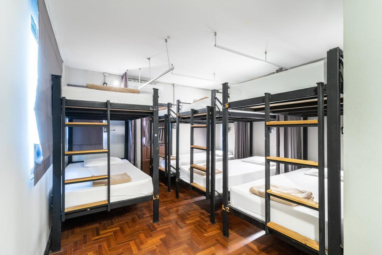 Oyo 677 Le Loftel Hostel Chiang Mai Buitenkant foto