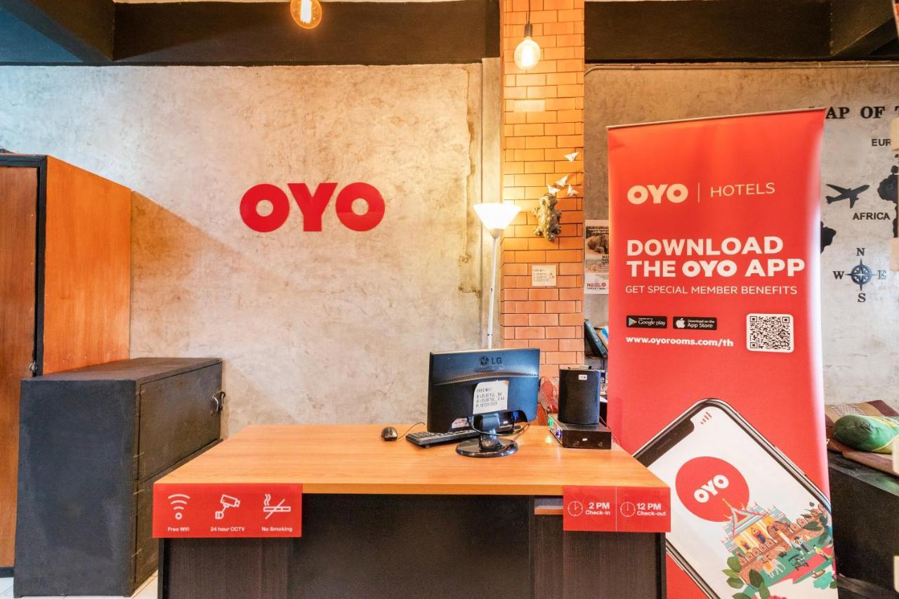 Oyo 677 Le Loftel Hostel Chiang Mai Buitenkant foto